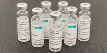 ΕΟΦ: Fake news η απόσυρση παρτίδας του εμβολίου της AstraZeneca