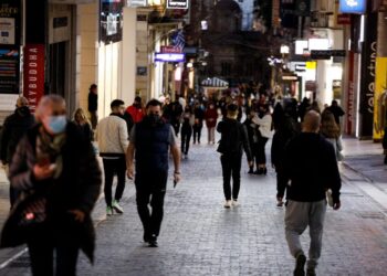 Lockdown : Άνοιγμα λιανεμπορίου με click in shop – «Όχι» στις διαδημοτικές μετακινήσεις, λένε οι ειδικοί – Εν αναμονή επίσημων ανακοινώσεων