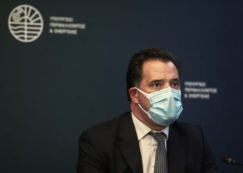Γεωργιάδης: Θέλουμε το λιανεμπόριο χωρίς click away – Η καραντίνα δεν υπάρχει στην πράξη