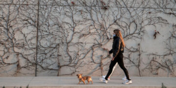 Ερχεται σκληρότερο lockdown -Οι αλλαγές που εξετάζουν στον κωδικό 6 στα SMS, σήμερα οι αποφάσεις