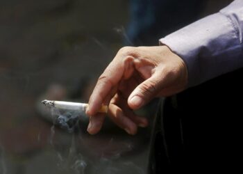 Σημαντική μείωση καπνίσματος στην Ελλάδα την τελευταία 10ετια, ιδίως σε νέους καπνιστές