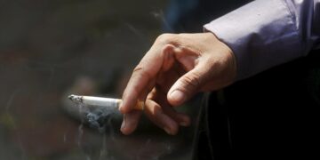 Σημαντική μείωση καπνίσματος στην Ελλάδα την τελευταία 10ετια, ιδίως σε νέους καπνιστές