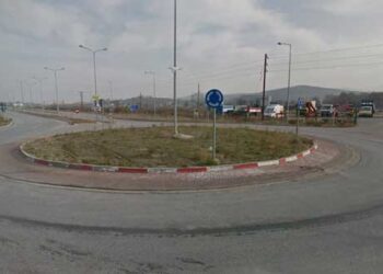 Κοζάνη: Συμβάν με μπετονιέρα έξω από τη Ν. Καρδιά – Άνοιξε η καρότσα και γέμισε ο δρόμος μπετά