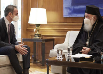 Συνάντηση Μητσοτάκη-Ιερώνυμου: Τι θα γίνει με τις εκκλησίες το Πάσχα, τι συζητήθηκε