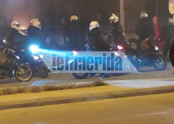 Νέα Σμύρνη: Σοβαρά τραυματίας αστυνομικός -Τον ξυλοκόπησαν κουκουλοφόροι