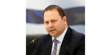 Π. Σταμπουλίδης: «Πράσινες δημόσιες συμβάσεις για την υλοποίηση στρατηγικών έργων υποδομής» – «Να μη μείνει κανένας πίσω στη μεταλιγνιτική εποχή»