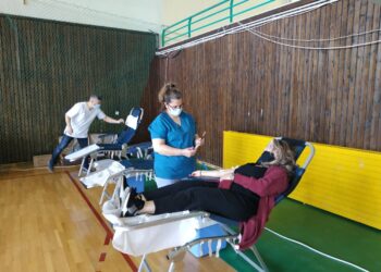 Ανταπόκριση στη σημερινή αιμοδοσία  του συλλόγου  Εθελοντών Αιμοδοτών και Αιμοπεταλιοδοτών «Σταγόνα Ελπίδας» στο ΔΑΚ Κοζάνης-video