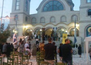 Με διπλές Ιερές Ακολουθίες και με την τήρηση των υγειονομικών πρωτοκόλλων στους Ιερούς Ναούς της Πτολεμαΐδας, ξεκινάει σήμερα η Μεγάλη Εβδομάδα! (της Κούλας Πουλασιχίδου)