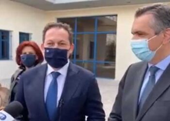 Στέλιος Πέτσας: “Αν υπάρχει η αίσθηση καχυποψίας στους πολίτες να ζητήσω συγνώμη που δεν έφτασε στα αυτιά τους η προσπάθεια που έγινε και να τους διαβεβαιώσω ότι θα είμαστε συνεχώς δίπλα τους”-VIDEO