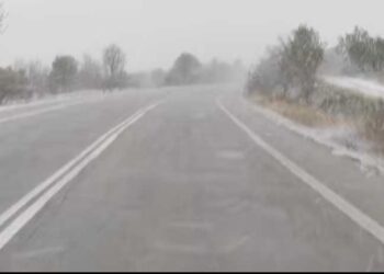 Τι και αν ήρθε ο Απρίλιος- Χιονόπτωση στην Κοζάνη (βίντεο)