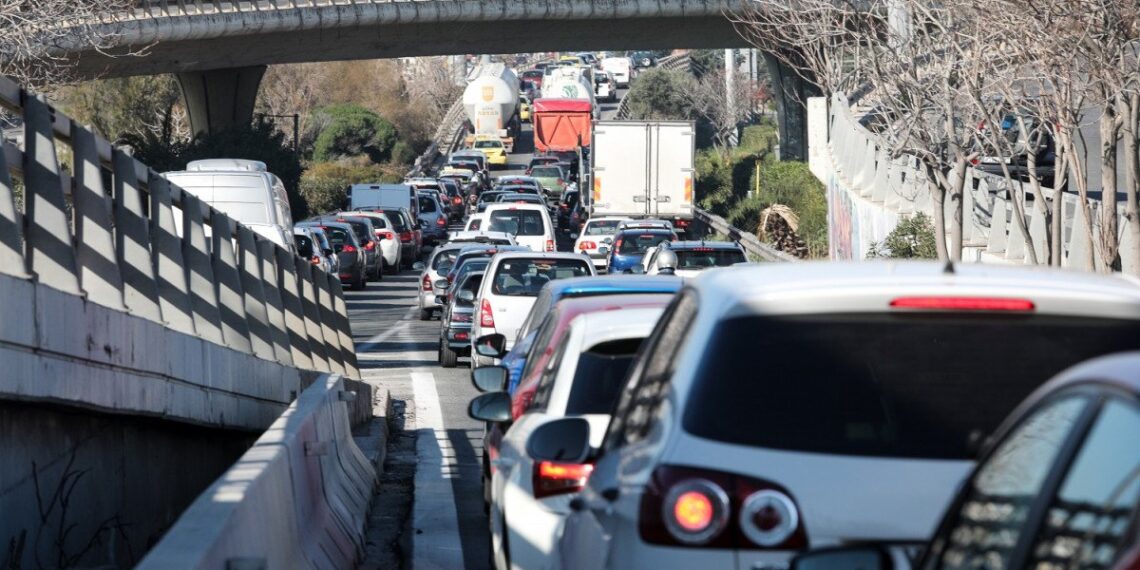 Αυθημερόν πλέον η αντικατάσταση αδειών οδήγησης και προσωρινών αδειών
