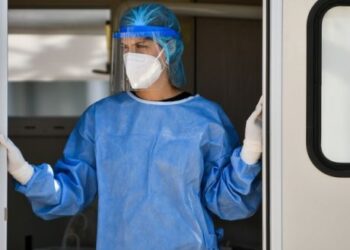 Διαχειρίσιμη κατάσταση στα Νοσοκομεία- Δεν πέφτει δραστικά ο αριθμός των κρουσμάτων- Αγωνία για τους εμπόρους- Δυσλειτουργίες με το click away