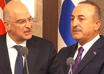 Ο Δένδιας απάντησε σκληρά στις τουρκικές προκλήσεις μπροστά στον Τσαβούσογλου