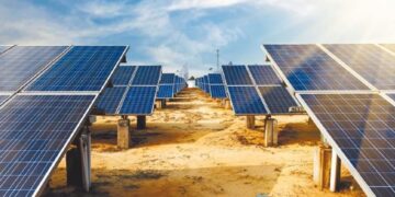 Τα δύο ρεκόρ της ΔΕΗ στο φωτοβολταϊκό της Κοζάνης