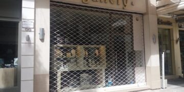 Δεν ανοίγουν τα καταστήματα σε Θεσσαλονίκη, Αχαΐα, Κοζάνη