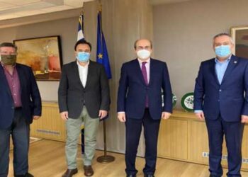 Συνάντηση του Προέδρου της ΚΕΔΕ με τον Υπουργό Εργασίας Κ. Χατζηδάκη – Δίμηνη παράταση του προγράμματος της Κοινωφελούς Εργασίας