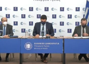 Χατζηδάκης: Υποχρεωτικά self test σε λιανεμπόριο, σούπερ μάρκετ, μεταφορές, κομμωτήρια, εστίαση