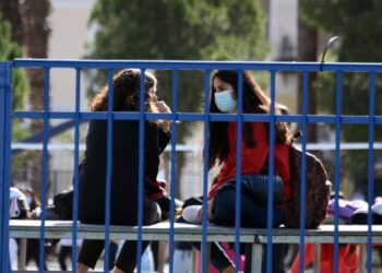 Σχολεία: «Κουδούνι» με self test για τα Λύκεια: Θετικοί στον κορωνοϊό 408 μαθητές και καθηγητές