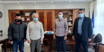 Συνάντηση του Αντιπεριφερειάρχη Καστοριάς με τον βραβευμένο Καστοριανό μελισσοκόμο Χρήστο Τζακόπουλο