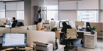 Σαρωτικές αλλαγές σε υπερωρίες και 8ωρο με φόντο το ελαστικό ωράριο