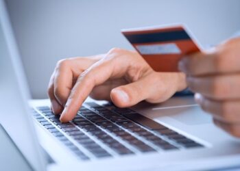 Περιφέρεια Δυτικής Μακεδονίας: Τι πρέπει να προσέχουν οι καταναλωτές κάνοντας ηλεκτρονικές αγορές μέσω social media