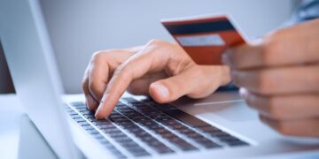 Περιφέρεια Δυτικής Μακεδονίας: Τι πρέπει να προσέχουν οι καταναλωτές κάνοντας ηλεκτρονικές αγορές μέσω social media