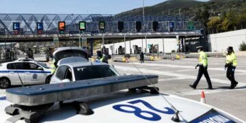 Πάσχα με μπλόκα και αυστηρούς ελέγχους στα διόδια -Ποινικές ευθύνες για ψευδείς δηλώσεις μετακίνησης