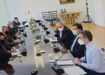 Η ανακοίνωση της ΠΟΕΣΕ για τη συνάντηση με τον πρωθυπουργό και την “ένεση ρευστότητας” της εστίασης – Τι έθεσε η Ομοσπονδία