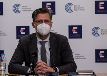 Σκέρτσος : Από τα μέσα Μαΐου μπορούμε να συζητήσουμε για οριστική άρση των μέτρων