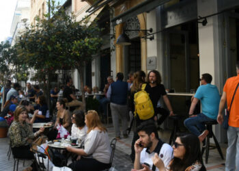 Μουσική στην εστίαση: Σε μια εβδομάδα επανεξέταση της απαγόρευσης