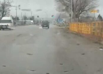 Πτολεμαΐδα: VIDEO από το χαλάζι που έπεσε πριν από λίγο