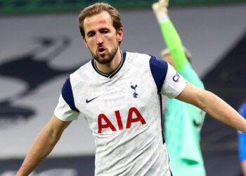 Δίνει και τέσσερις παίκτες για να πάρει τον Κέιν η Γιουνάιτεντ