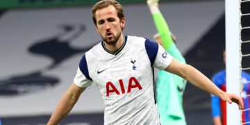 Δίνει και τέσσερις παίκτες για να πάρει τον Κέιν η Γιουνάιτεντ