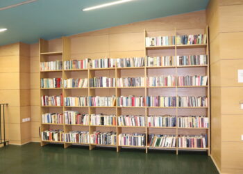 Δωρεά 6.000 βιβλίων και 1.000 περιοδικών στη Κοβεντάρειο Βιβλιοθήκη!  Συλλογή που ανήκε στον αείμνηστο Πάρι Ξεπουλιά  