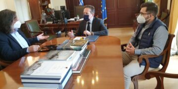 Συνάντηση του Δημάρχου Σερβίων Χρήστου Ελευθερίου με τον Αν. Υπουργό Εσωτερικών Στέλιο Πέτσα