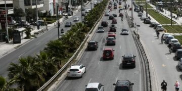 Διαδημοτικές μετακινήσεις: Καταργείται από Δευτέρα η απαγόρευση