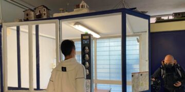 Σχολεία: Χτύπησε το πρώτο κουδούνι στα Λύκεια – Με self test και θερμομετρήσεις μπαίνουν οι μαθητές στις τάξεις