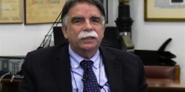 Βατόπουλος: Υπαρκτό το ενδεχόμενο τοπικών lockdown – Πόσο καιρό μετά το εμβόλιο είμαστε ασφαλείς