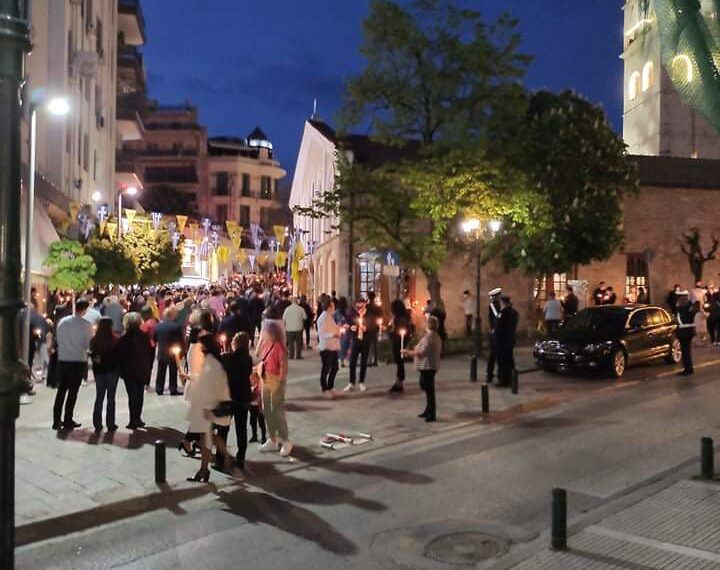 Χριστός Ανέστη!- Πλήθος πιστών στον Ι.Μ.Ν του Αγίου Νικολάου στην Κοζάνη