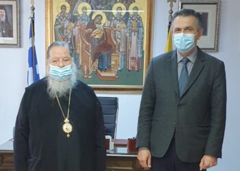 Συνάντηση Κασαπίδη-Μητροπολίτη Θεόκλητου – Υποστήριξη της Περιφέρειας στην ανακαίνιση των γραφείων της Μητρόπολης