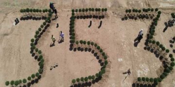 Θεσσαλονίκη: Με κυπαρίσσια σχηματίζουν τον αριθμό των θυμάτων της Γενοκτονίας των Ποντίων (ΒΙΝΤΕΟ & ΦΩΤΟ)