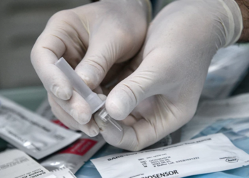 Self tests: Δωρεάν διάθεση έως και την Τετάρτη μόνο στην εκπαιδευτική κοινότητα