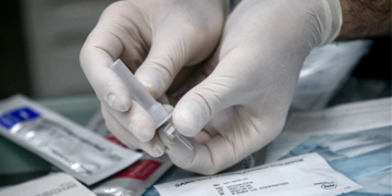 Self tests: Δωρεάν διάθεση έως και την Τετάρτη μόνο στην εκπαιδευτική κοινότητα