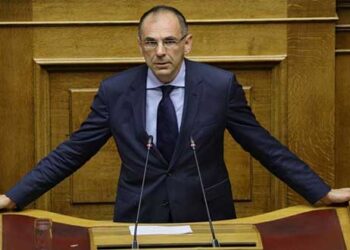 Γεραπετρίτης: Την επόμενη εβδομάδα θα αξιολογηθεί η κατάργηση των sms – Πιθανόν να χρειαστούν self test για τις μετακινήσεις από νομό σε νομό