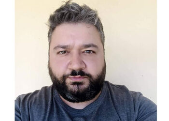 Ο ορθοπεδικός Δημήτρης Καραδήμος υποψήφιος με το συνδυασμό επανεκκίνηση του κοζανίτικου ποδοσφαίρου  στις εκλογές της Ε.Π.Σ. Κοζάνης