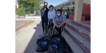 Το 8ο Γυμνάσιο Κοζάνης  δωρίζει ένα αμαξίδιο και 100.000 πλαστικά καπάκια  στον Σύλλογο Ατόμων με Αναπηρία