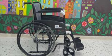 Μαθητές του 3ου Γελ Κοζάνης μάζεψαν καπάκια και δώρισαν αναπηρικό αμαξίδιο σε γηροκομείο