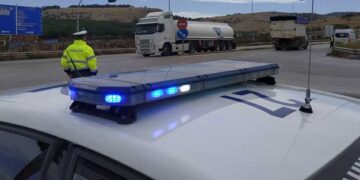 Aπαγόρευση κυκλοφορίας: Εξετάζεται η επέκταση μετά τις 23:00, ίσως και πλήρης απελευθέρωση