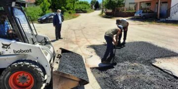 Από την Ασβεστόπετρα ξεκίνησαν οι εργασίες για την επισκευή φθορών στην άσφαλτο στο οδικό δίκτυο του Δήμου Εορδαίας