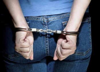 Οπλοστάσιο είχε στη κατοχή του 46χρονος που συνελήφθη προχθές, στην πόλη της Καστοριάς -Σε βάρος του ανωτέρω σχηματίσθηκε δικογραφία για παράβαση του νόμου περί όπλων